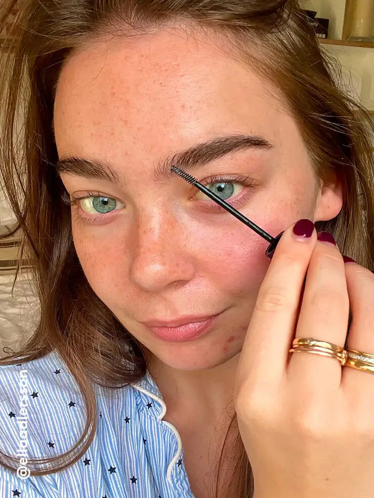 sérum de sobrancelhas hipoalergénico